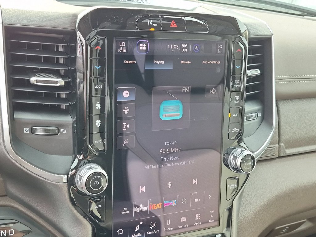 New 2027 RAM 1500 Laramie AWD/4WD image 18