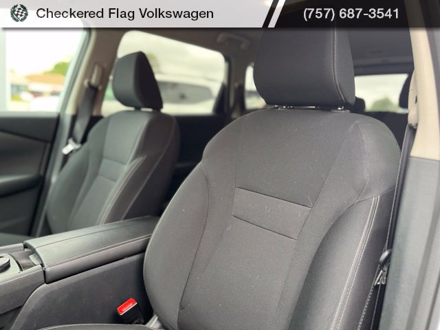 Used 2024 Nissan Rogue S AWD/4WD image 20