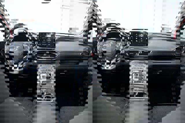 Used 2023 Hyundai Santa Fe SEL image 45