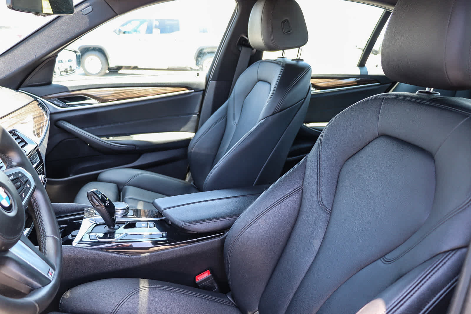 Used 2019 BMW 530i RWD image 17