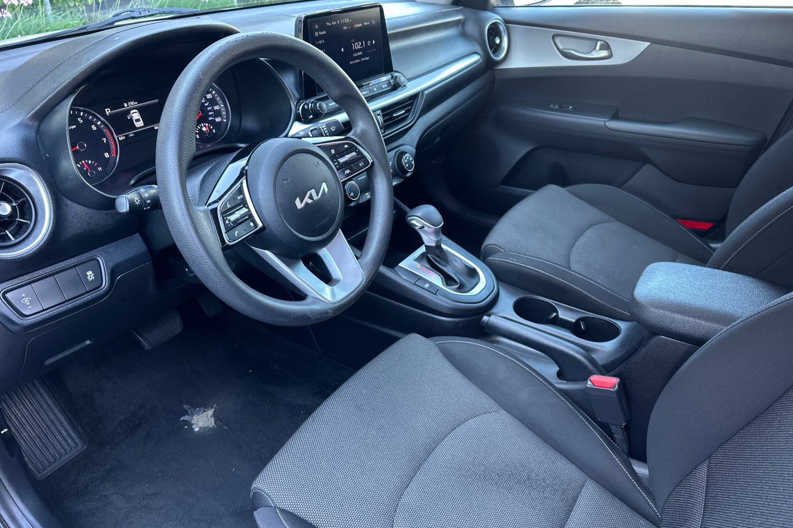 Used 2022 Kia Forte LXS image 12