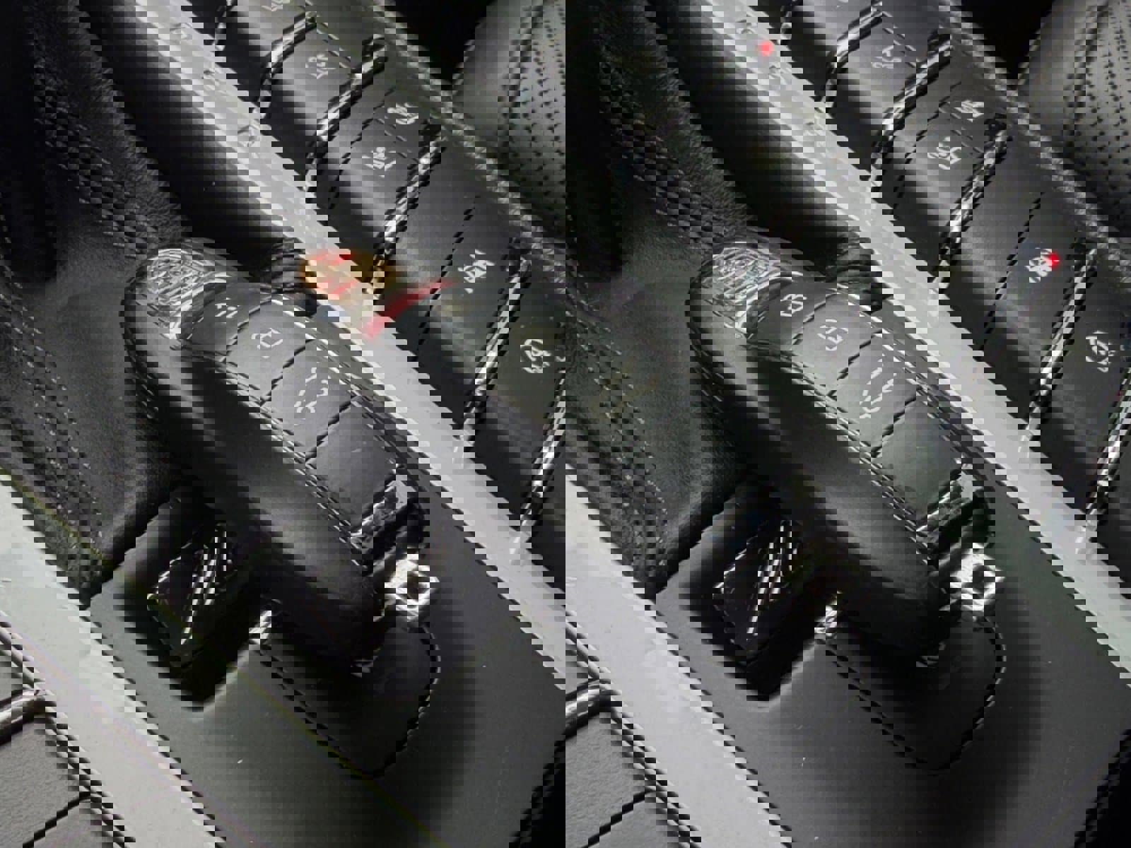 Certified 2020 Porsche Macan image 42