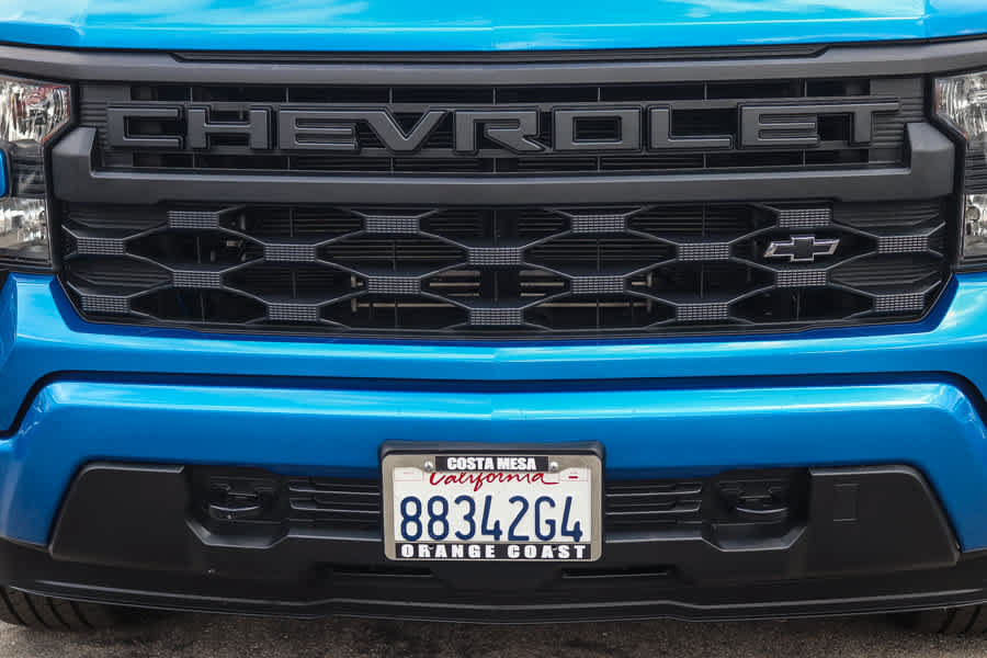 Used 2024 Chevrolet Silverado 1500 Custom w/ LPO, Dark Essentials Package RWD image 9