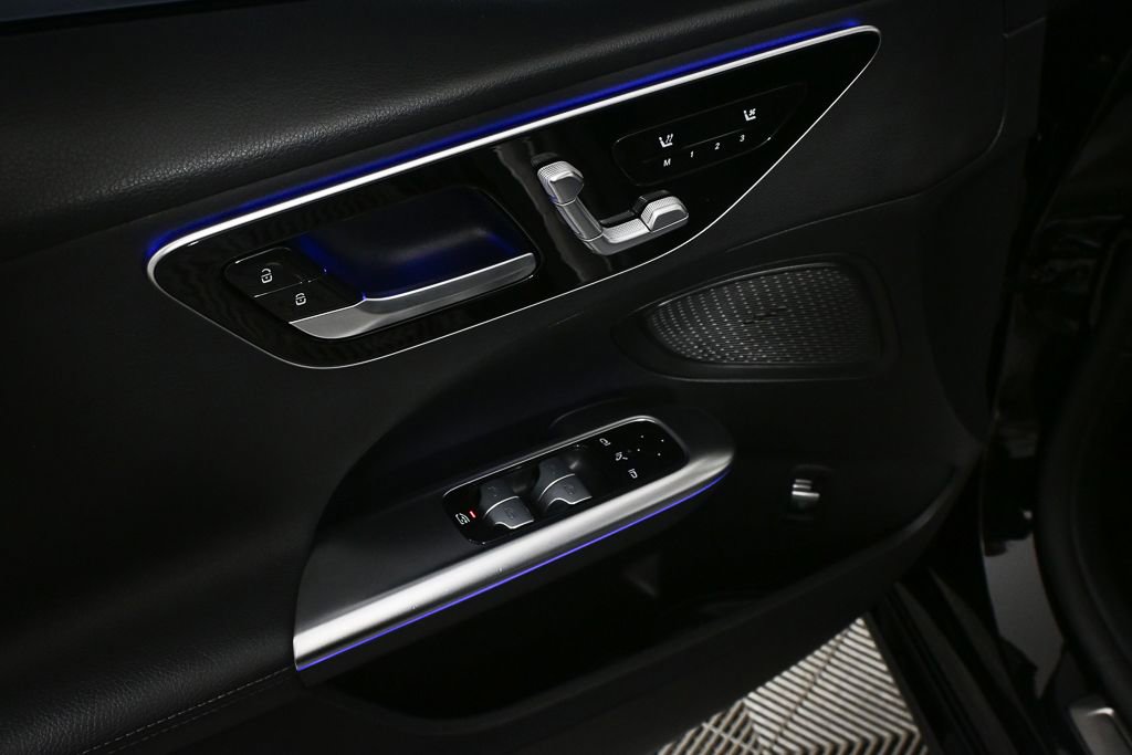 Certified 2022 Mercedes-Benz C 300 Sedan w/ Exclusive Trim Package image 8