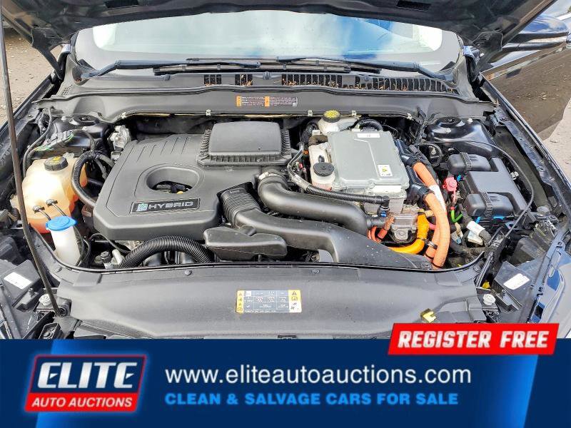 Used 2019 Ford Fusion Titanium image 21