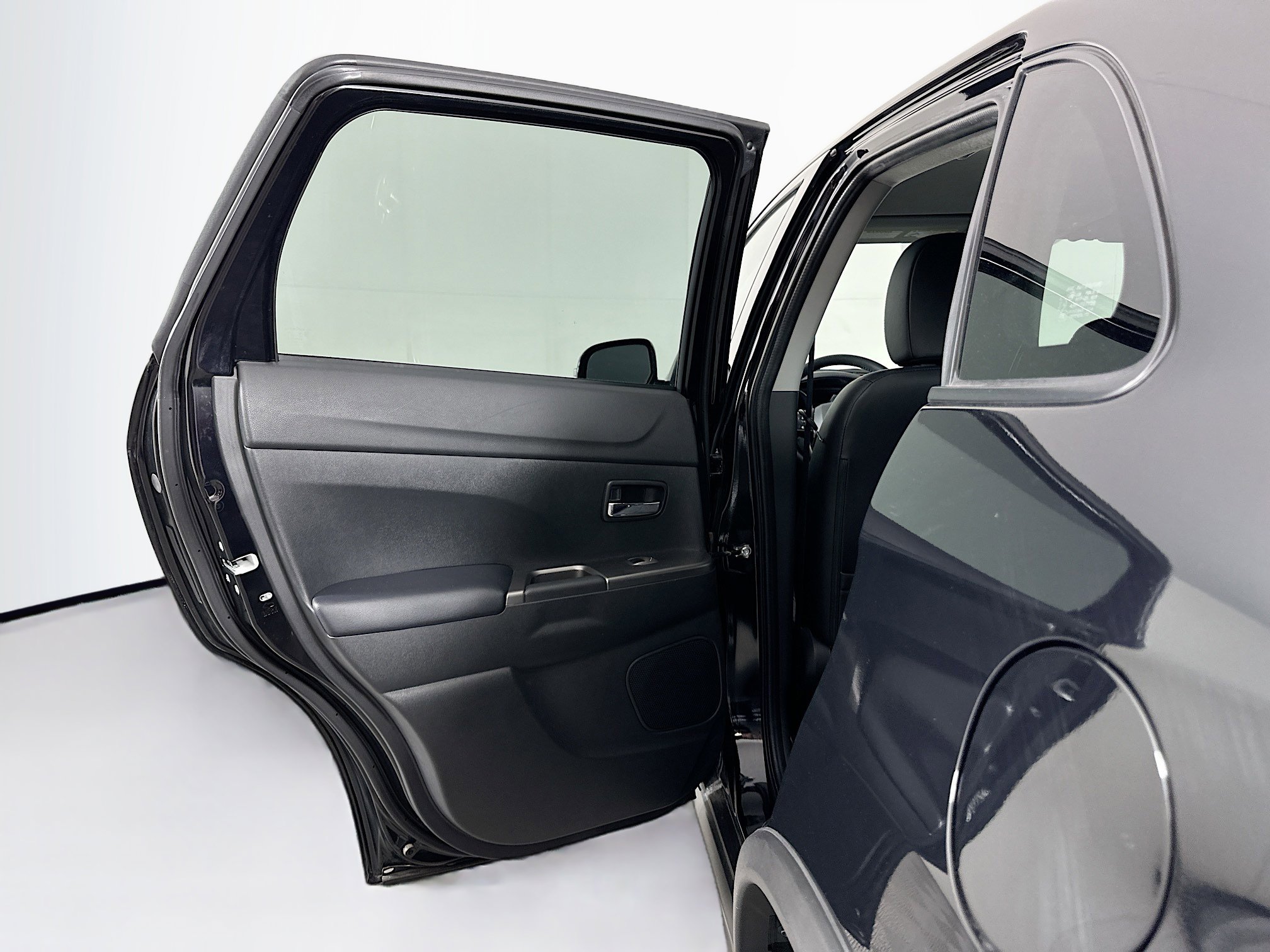 Used 2025 Mitsubishi Outlander Sport SE image 25