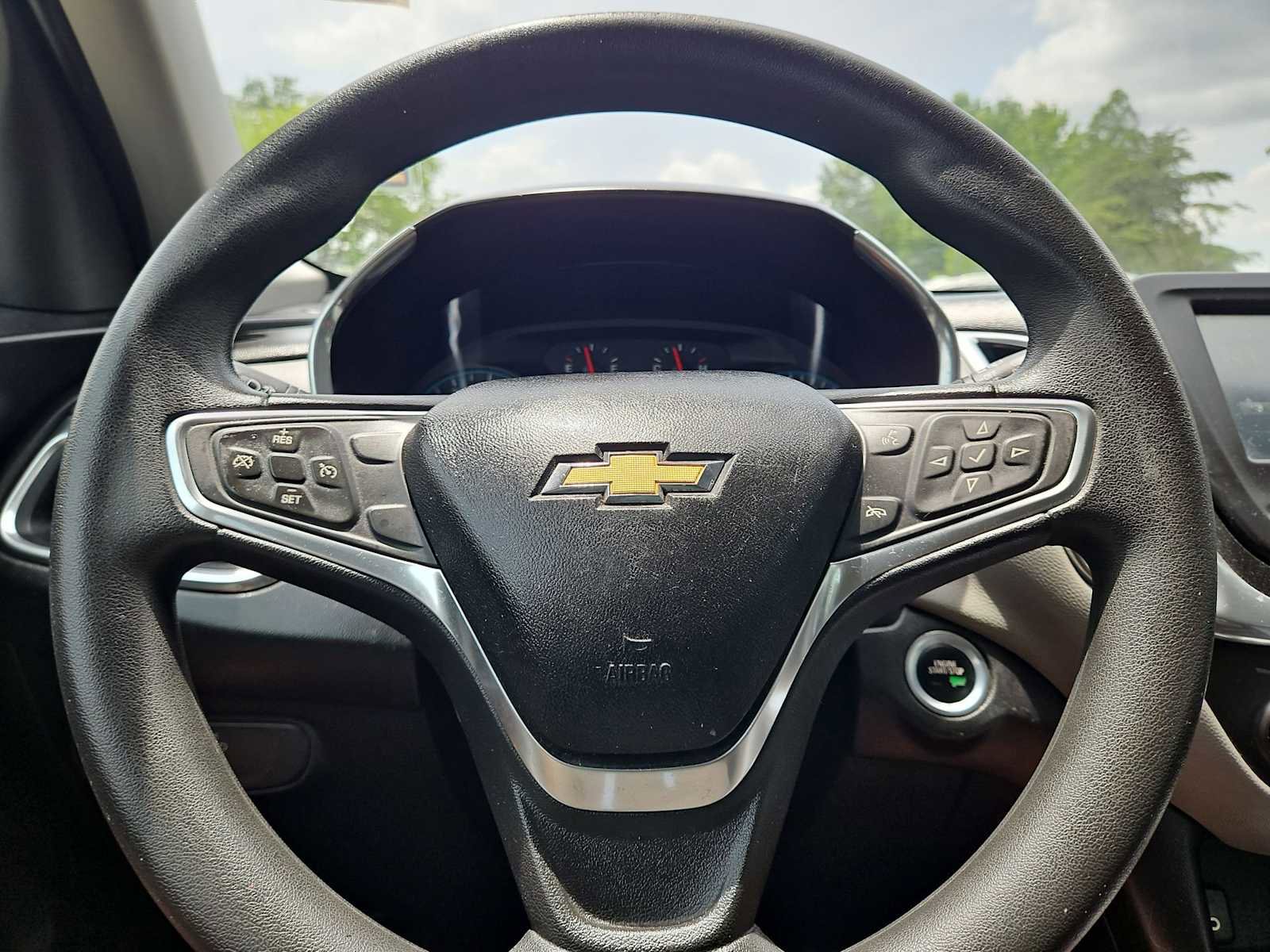 Used 2018 Chevrolet Equinox LS FWD image 22
