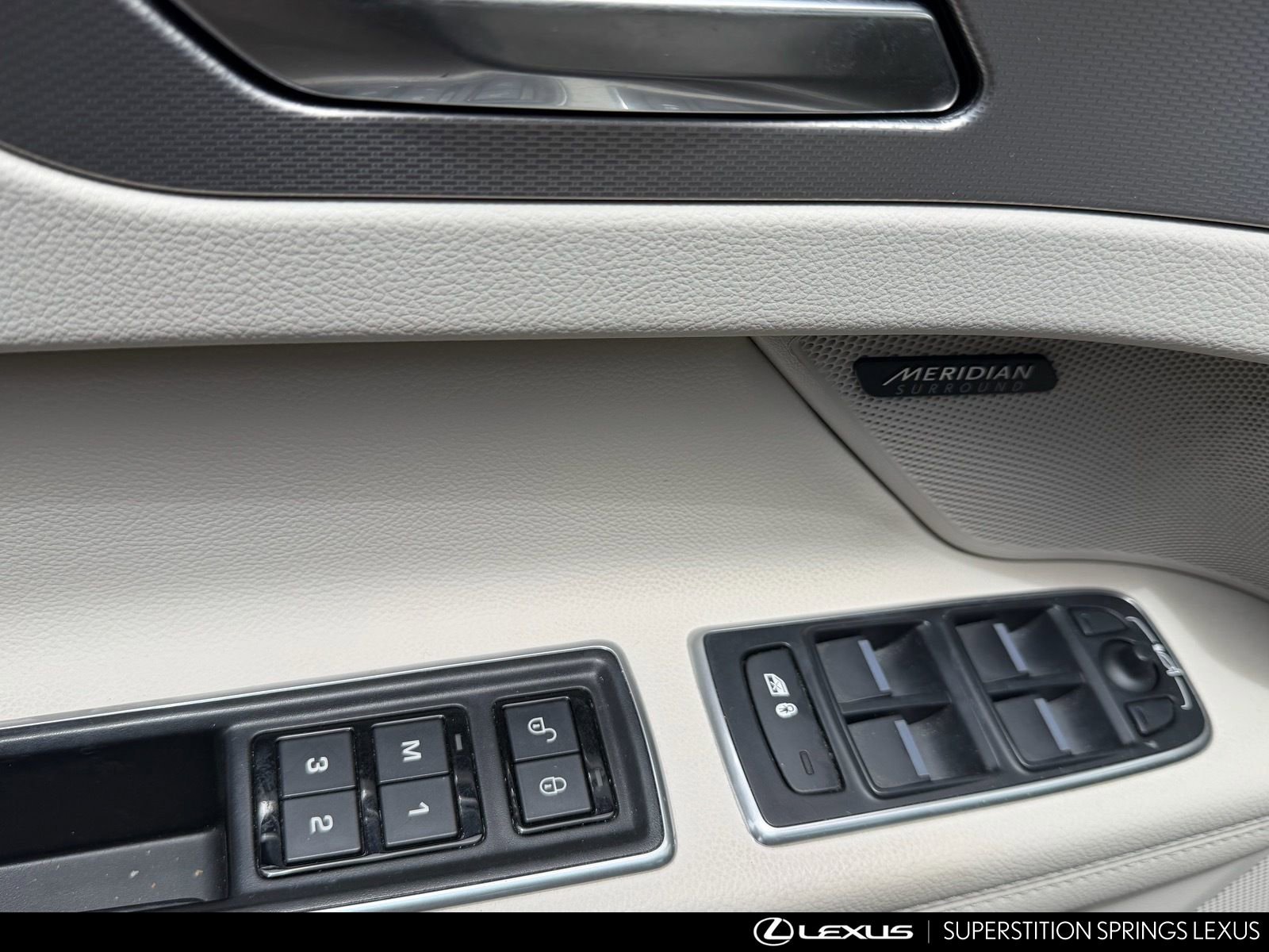 Used 2020 Jaguar XF Prestige RWD image 11