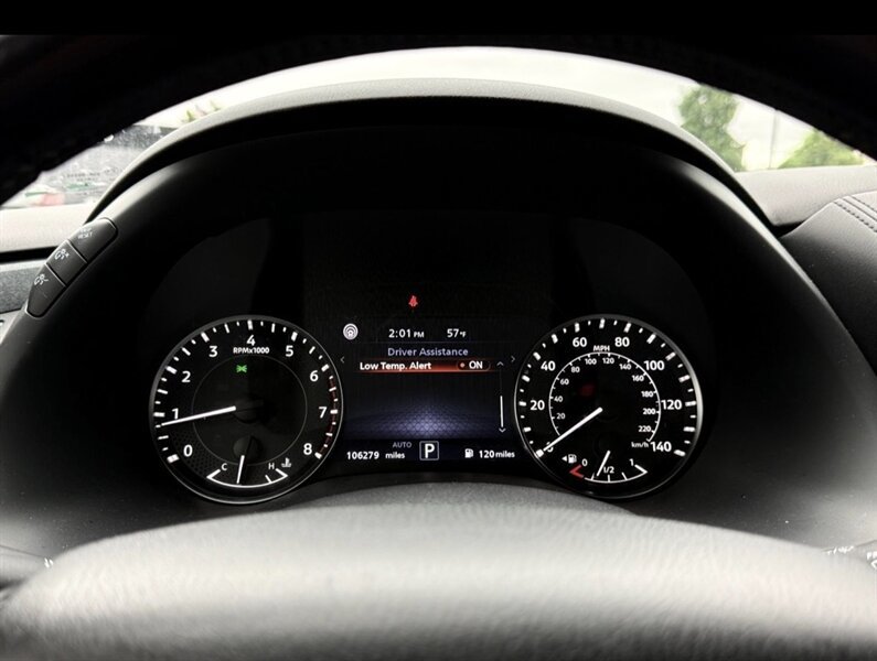 Used 2021 Nissan Armada SV AWD/4WD image 35