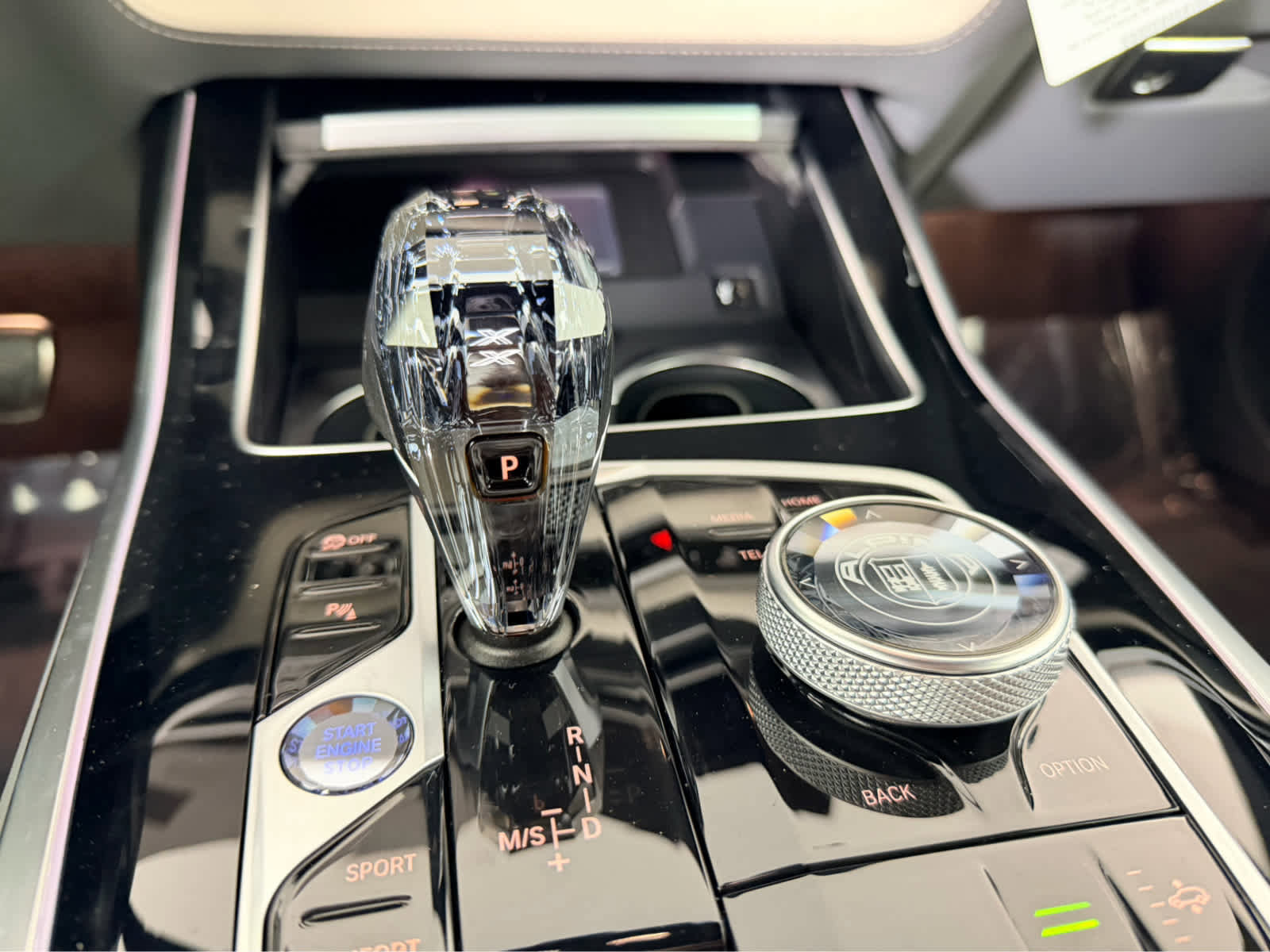 New 2026 BMW ALPINA XB7 image 19