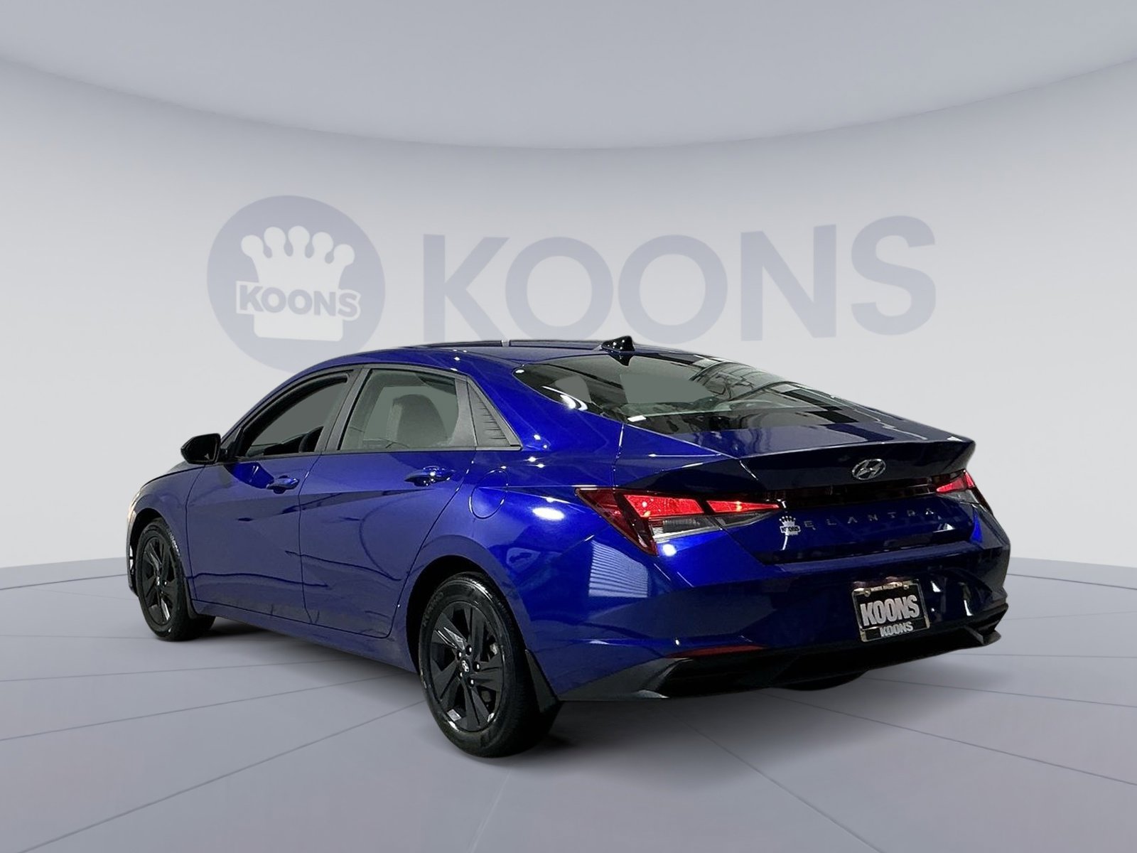 Used 2023 Hyundai Elantra SEL image 14