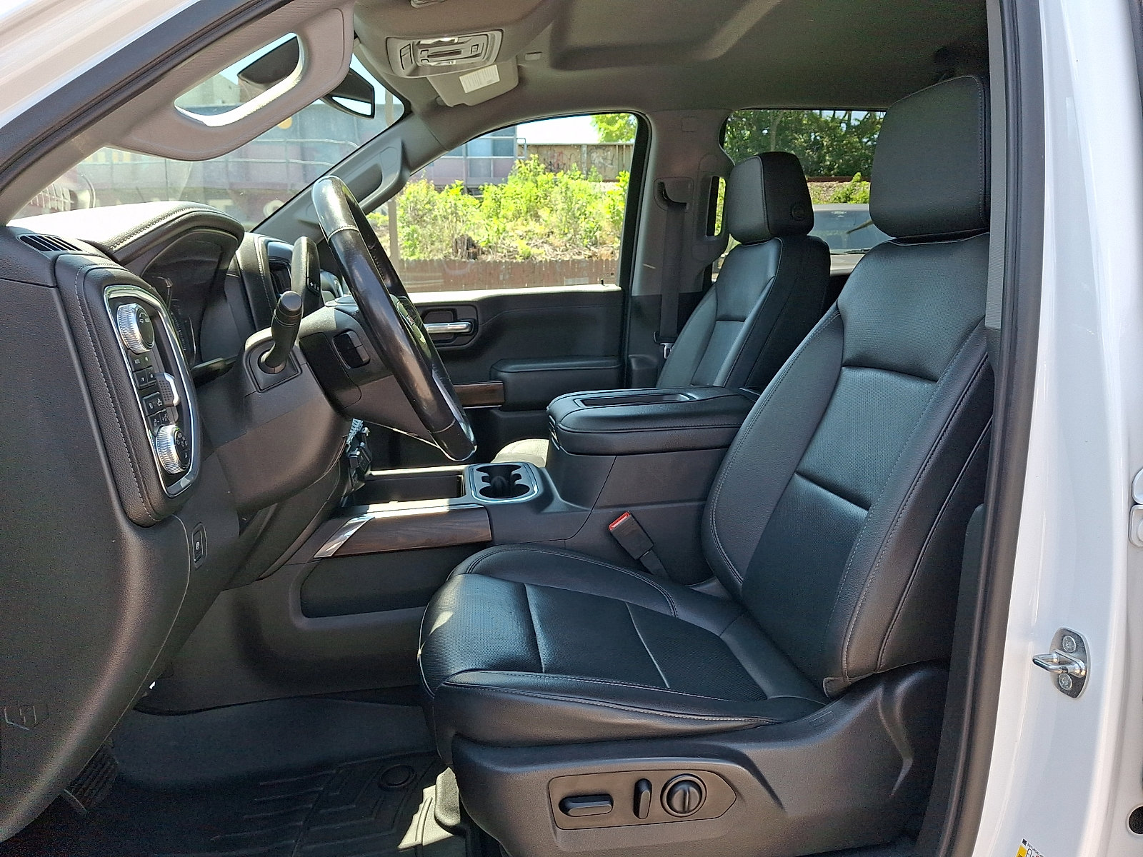Used 2021 GMC Sierra 1500 SLT w/ SLT Premium Package AWD/4WD image 14