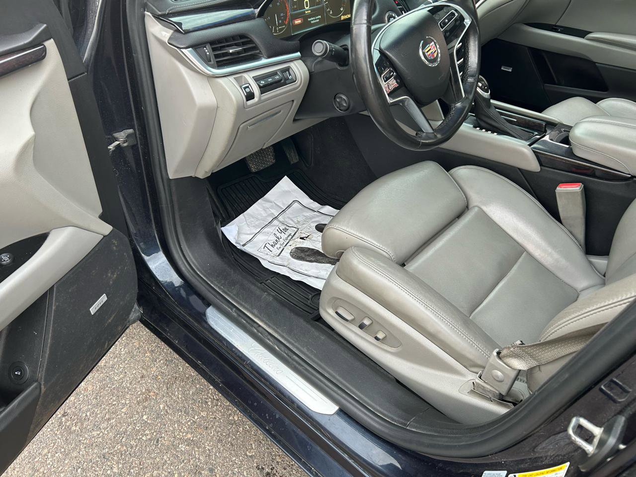 Used 2014 Cadillac XTS Premium w/ Driver Assist Package image 10