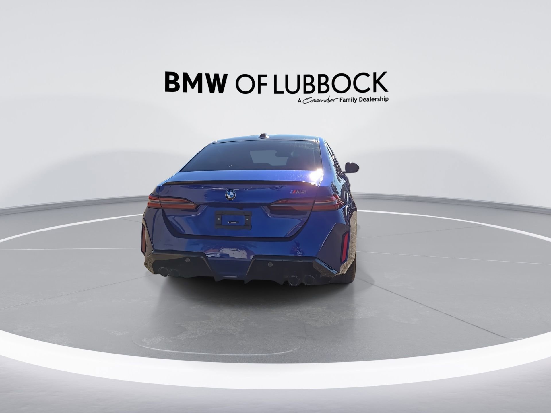 Used 2026 BMW M5 w/ Carbon Package image 7