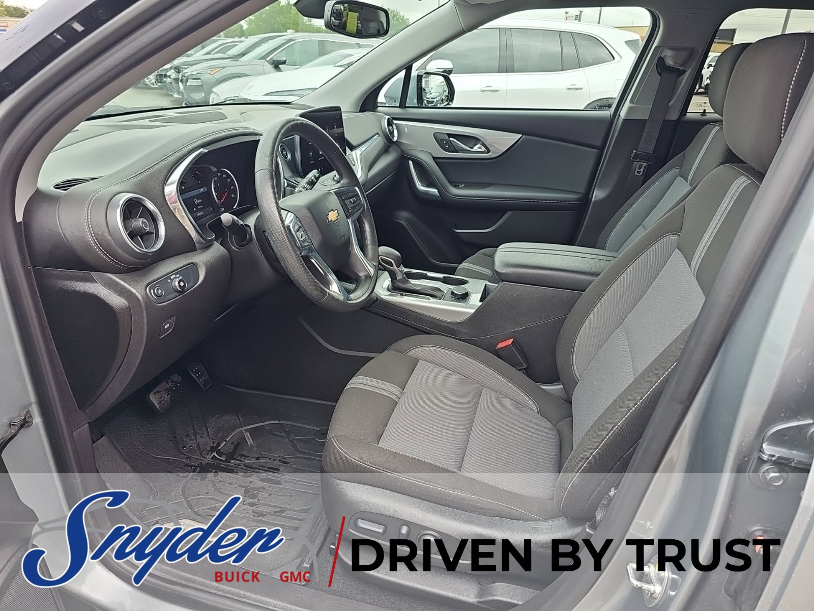 Used 2024 Chevrolet Blazer LT w/ Convenience Package FWD image 14