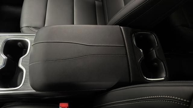 Used 2025 GMC Acadia Elevation w/ Elevation Premium Package image 20