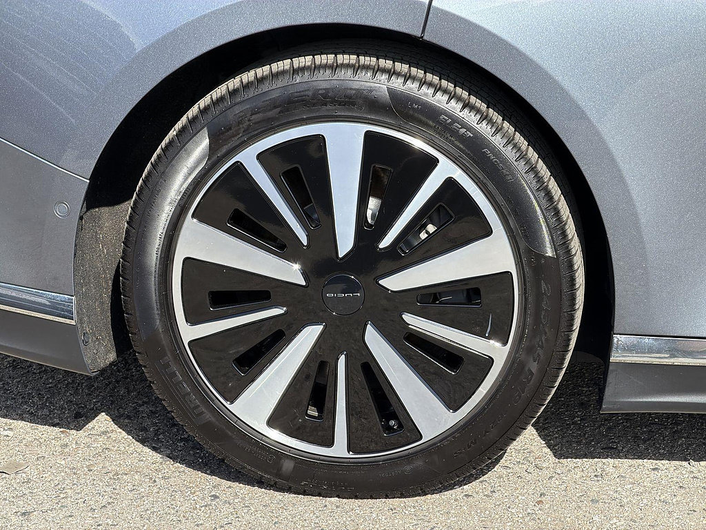 Used 2025 Lucid Air Touring AWD/4WD image 29