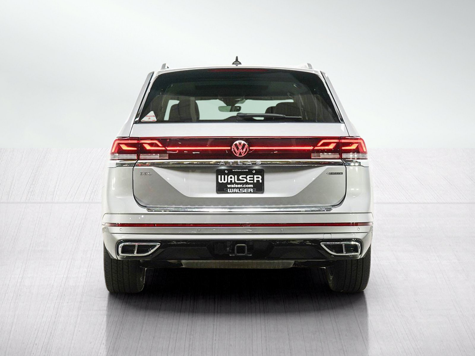 Used 2024 Volkswagen Atlas SEL Premium R-Line AWD/4WD image 4