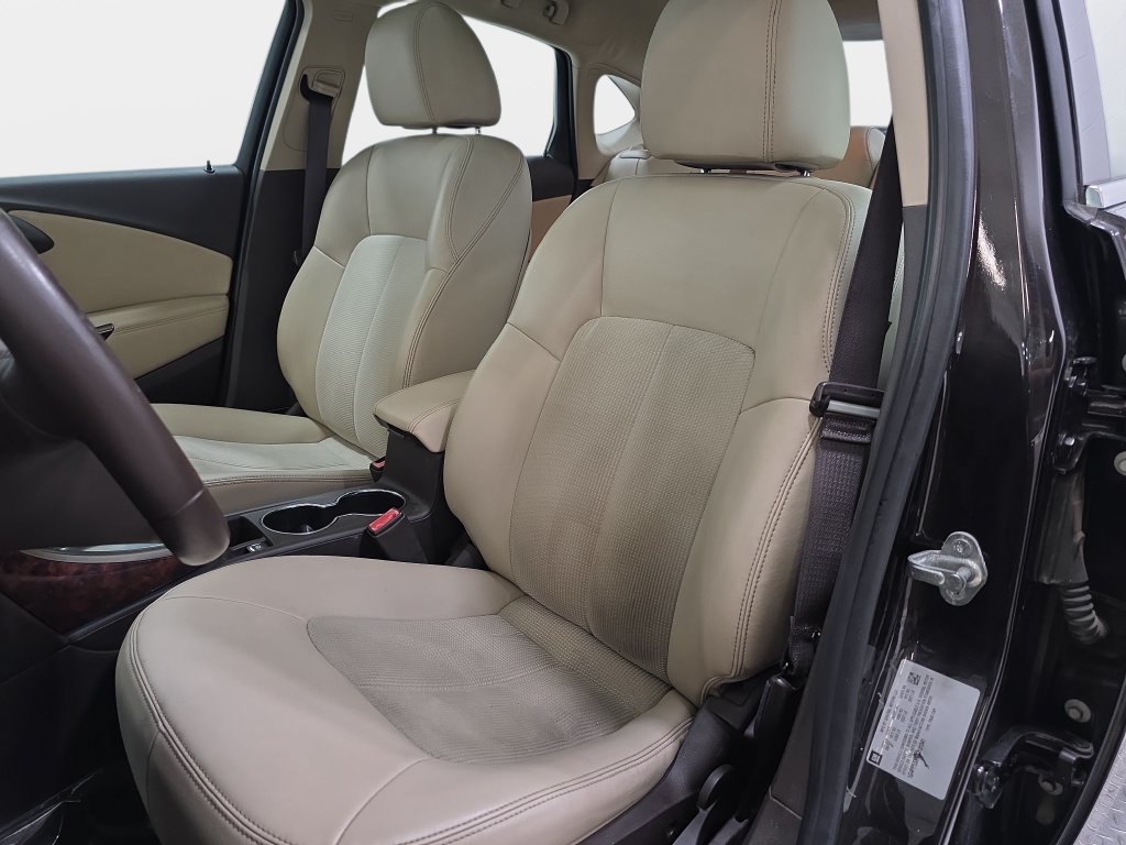 Used 2013 Buick Verano FWD image 14