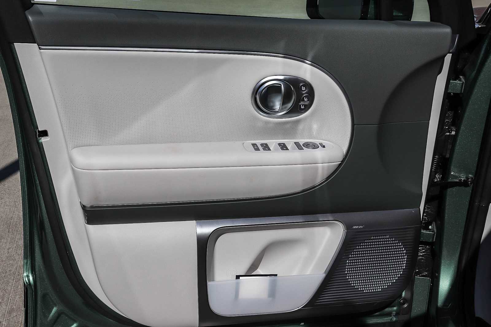 New 2026 Hyundai Ioniq 9 Calligraphy image 24