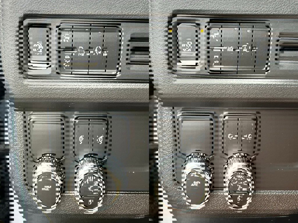 Used 2024 GMC Yukon SLT image 19