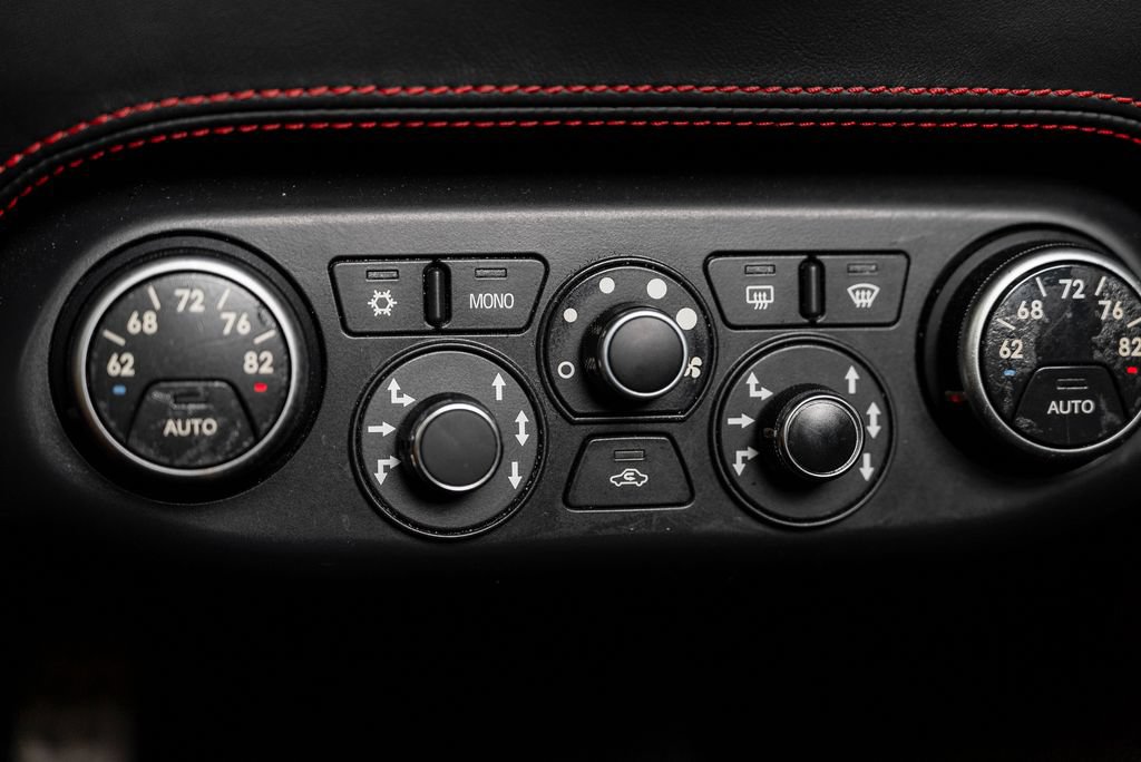 Used 2012 Ferrari 458 Spider RWD image 58