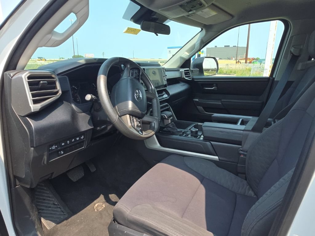 Used 2022 Toyota Tundra SR5 AWD/4WD image 11