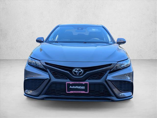 Used 2021 Toyota Camry SE w/ Cold Weather Package image 2