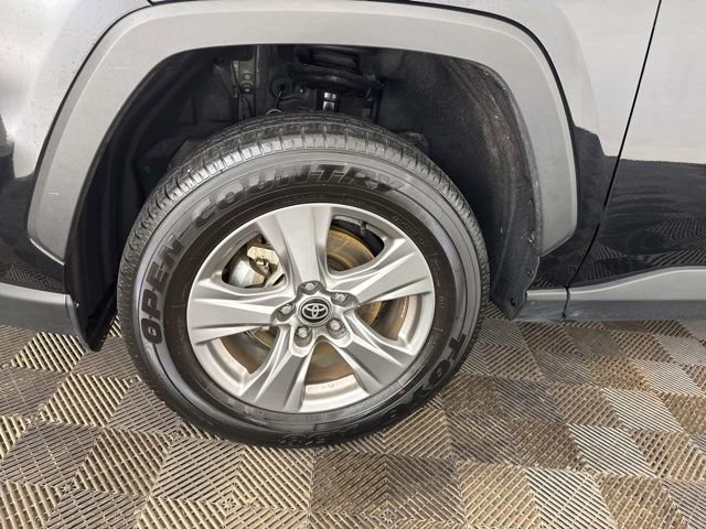 Used 2025 Toyota RAV4 XLE image 28