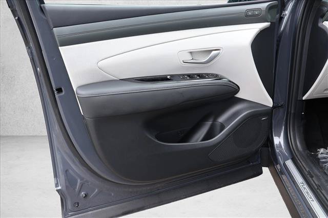 New 2026 Hyundai Tucson Limited AWD/4WD image 12