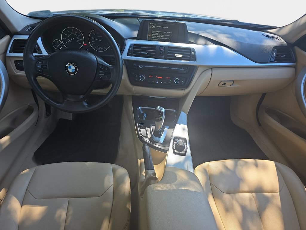 Used 2013 BMW 328i xDrive Sedan AWD/4WD image 10