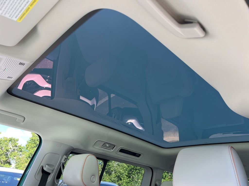 New 2025 Volkswagen ID. Buzz Pro S Plus image 27