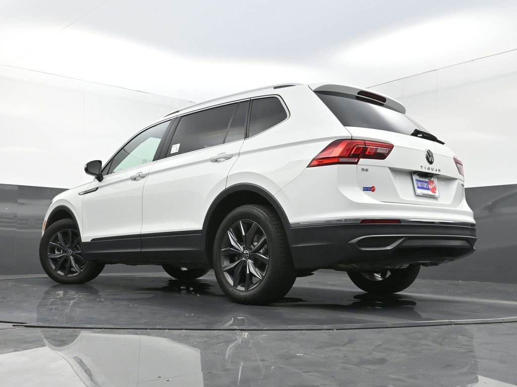 Used 2024 Volkswagen Tiguan SE image 27