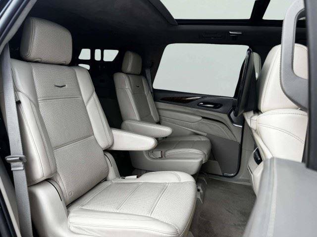 Used 2021 Cadillac Escalade Premium Luxury Platinum AWD/4WD image 62
