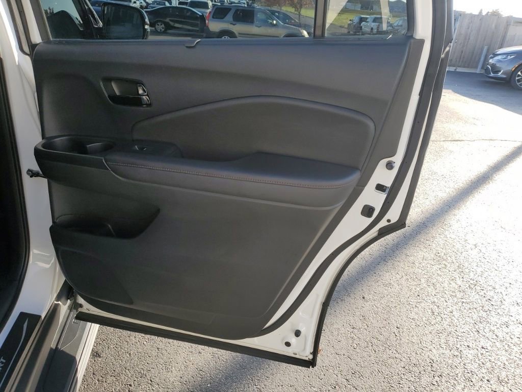 Certified 2024 Honda Passport Black Edition image 29