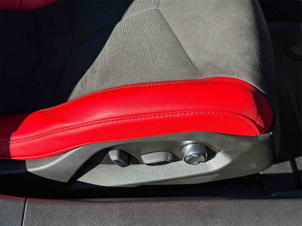 Used 2024 Chevrolet Corvette Stingray Preferred Cpe w/ Z51 Performance Package image 20