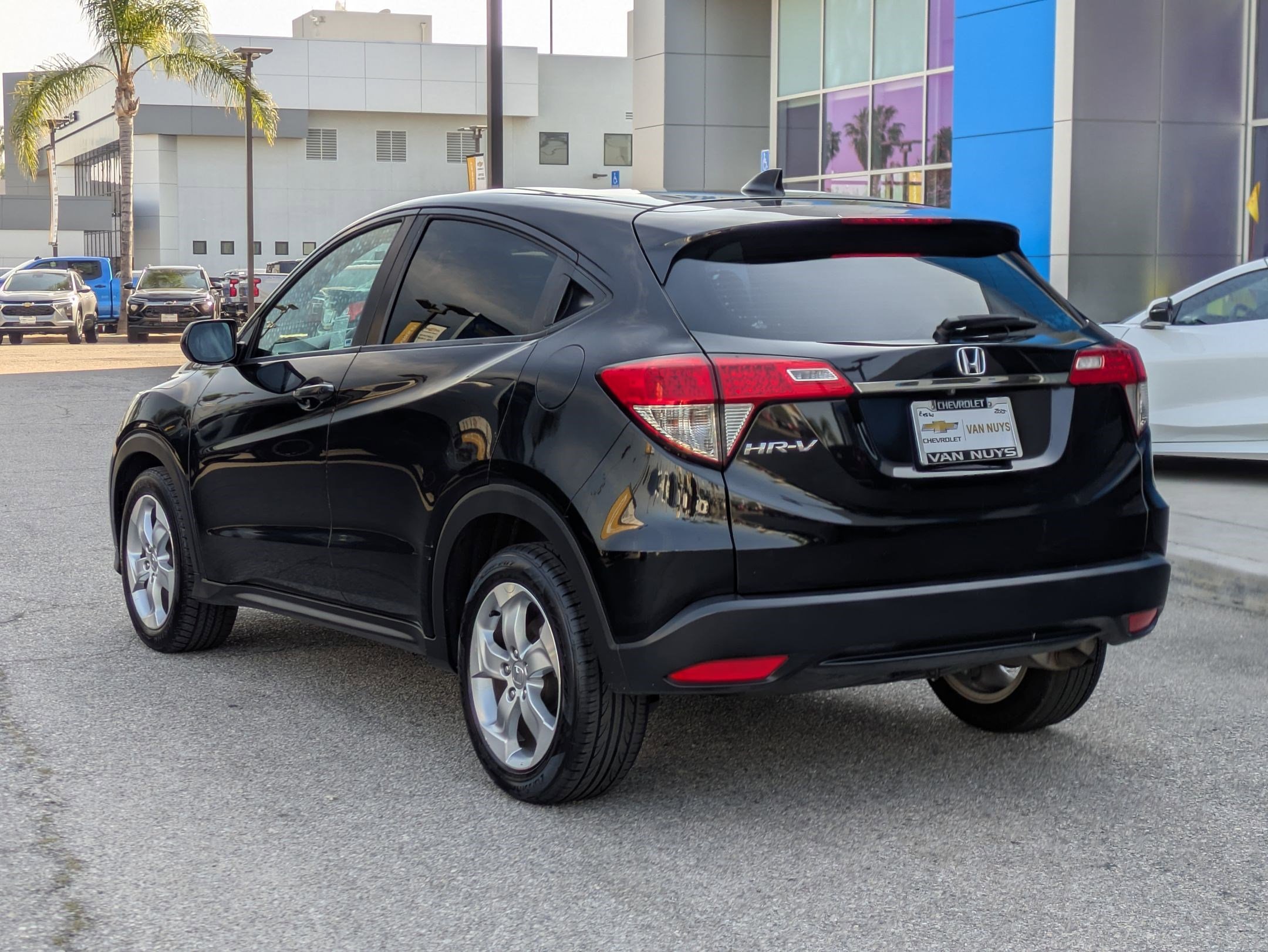 Used 2019 Honda HR-V LX image 7