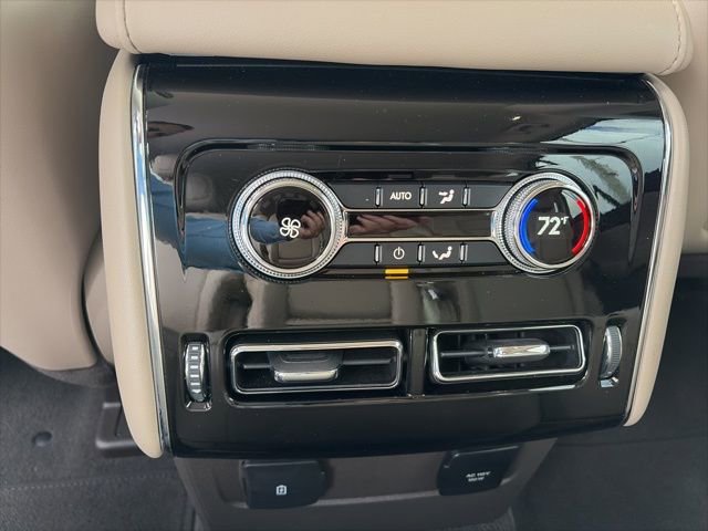 Used 2023 Lincoln Aviator 2WD image 24