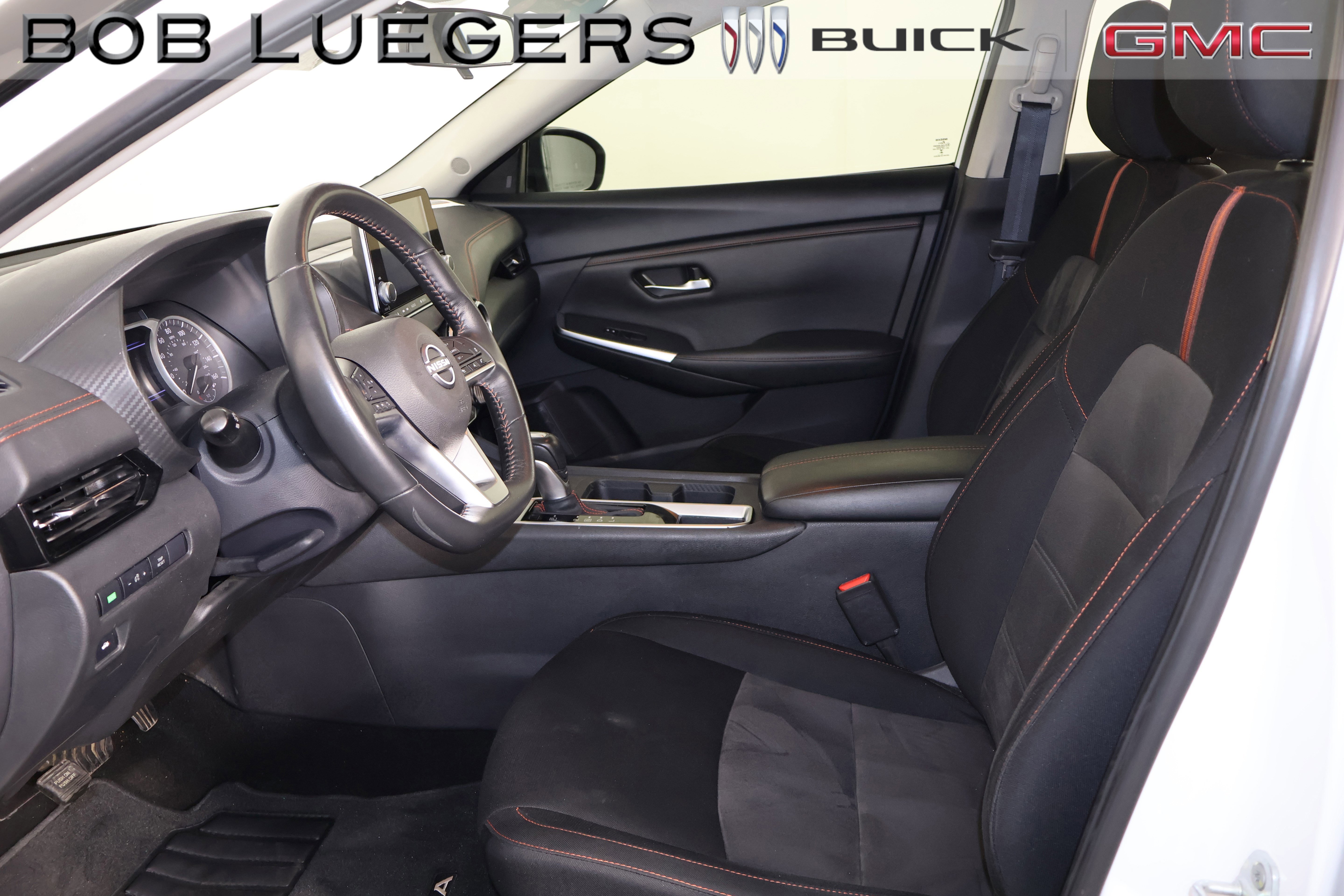 Used 2024 Nissan Sentra SR FWD image 9