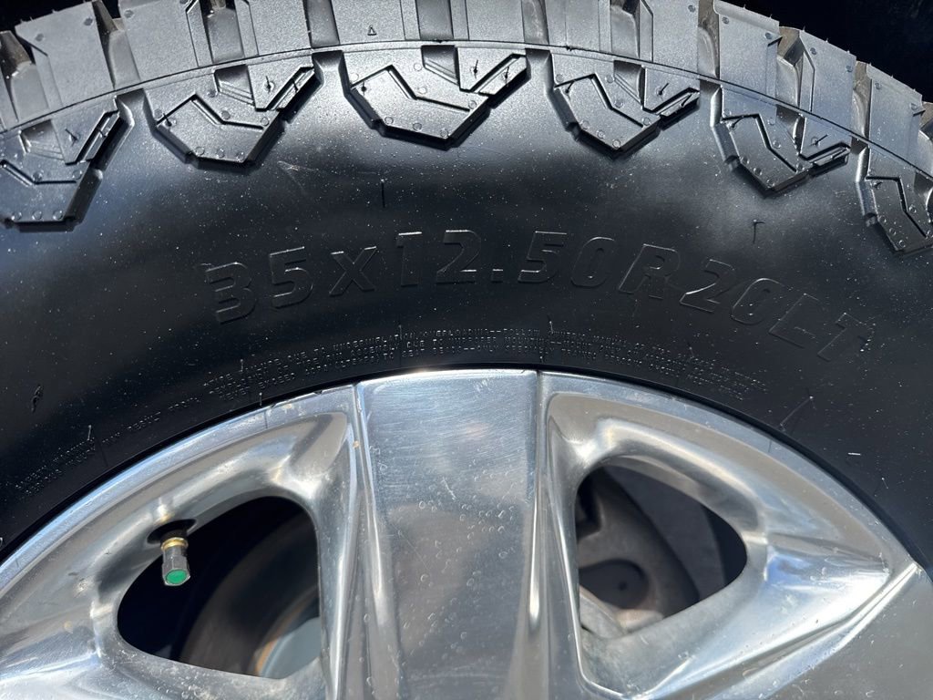 Used 2020 Chevrolet Silverado 2500 LTZ w/ LTZ Plus Package image 38