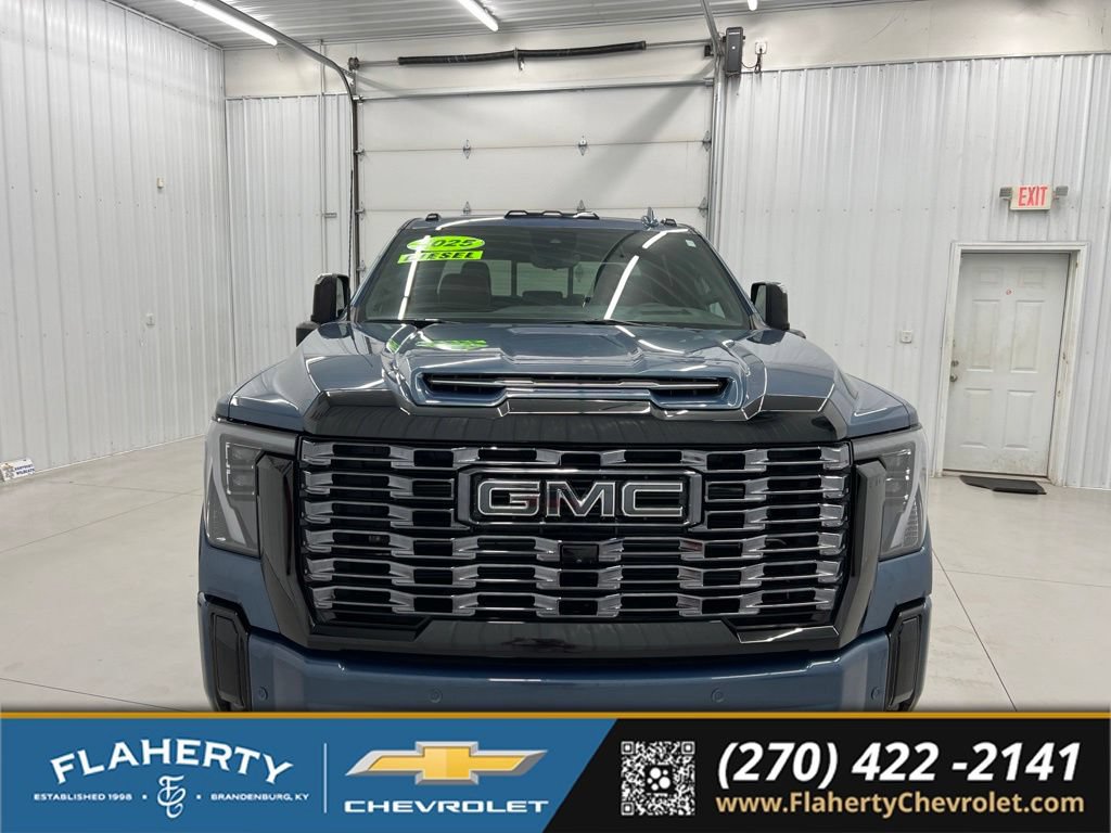 Used 2025 GMC Sierra 2500 Denali Ultimate AWD/4WD image 7