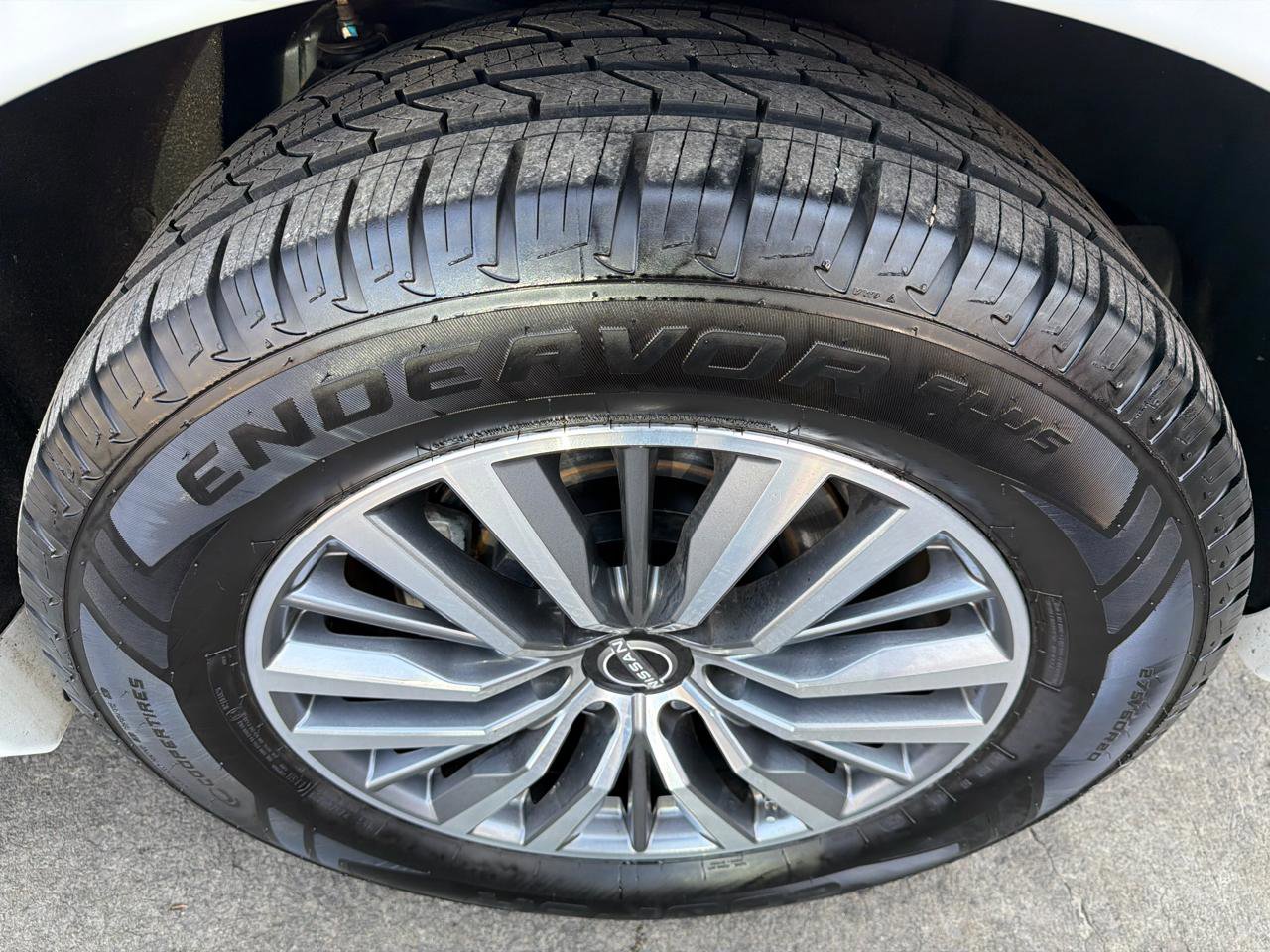 Used 2022 Nissan Armada SL w/ Captain's Chairs Package image 24