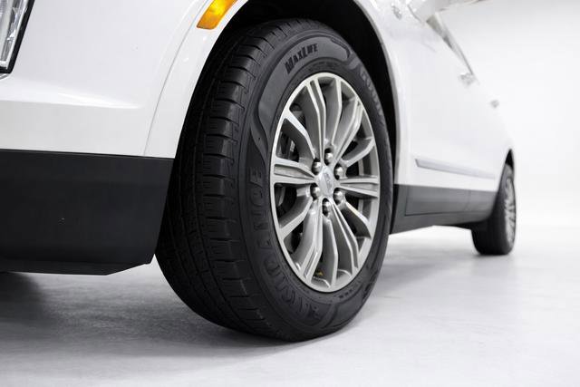 Used 2017 Cadillac XT5 Luxury w/ Driver Awareness Package image 7