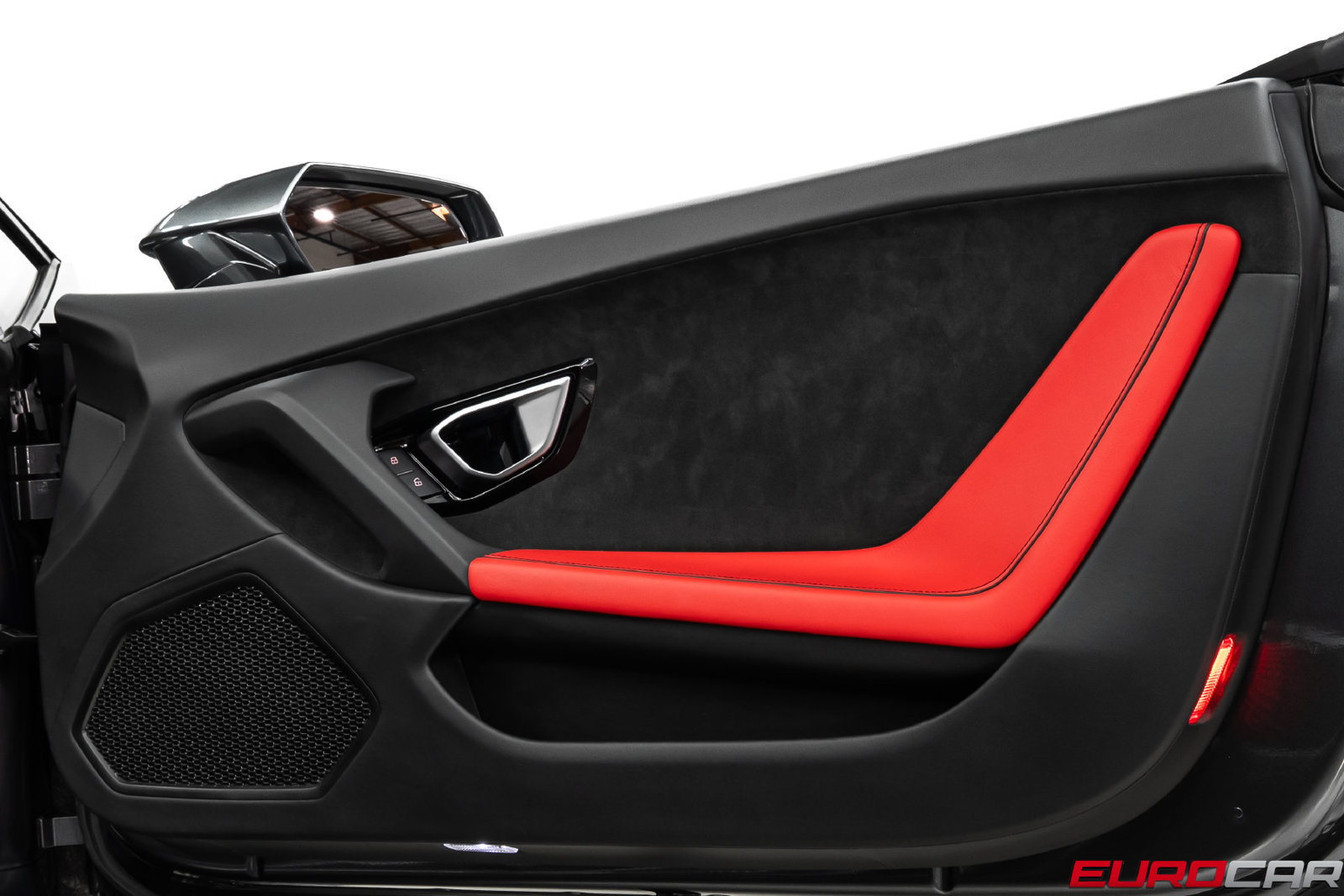 Used 2021 Lamborghini Huracan EVO RWD image 29