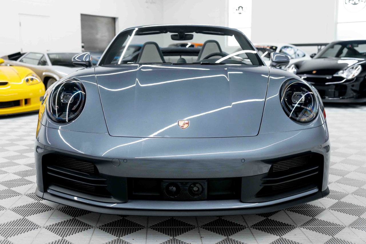 Used 2025 Porsche 911 Carrera S RWD image 4