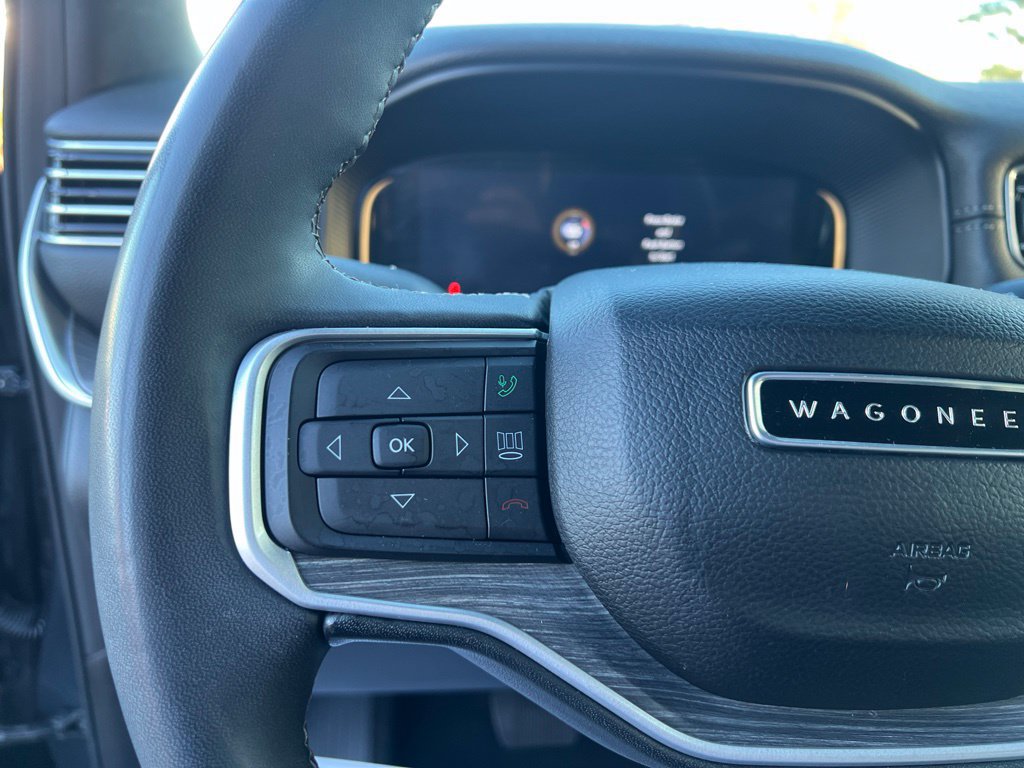 Used 2024 Jeep Wagoneer Series II AWD/4WD image 26