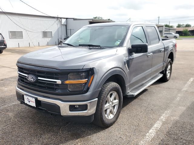 Used 2025 Ford F150 XLT w/ Equipment Group 301A Standard AWD/4WD image 11