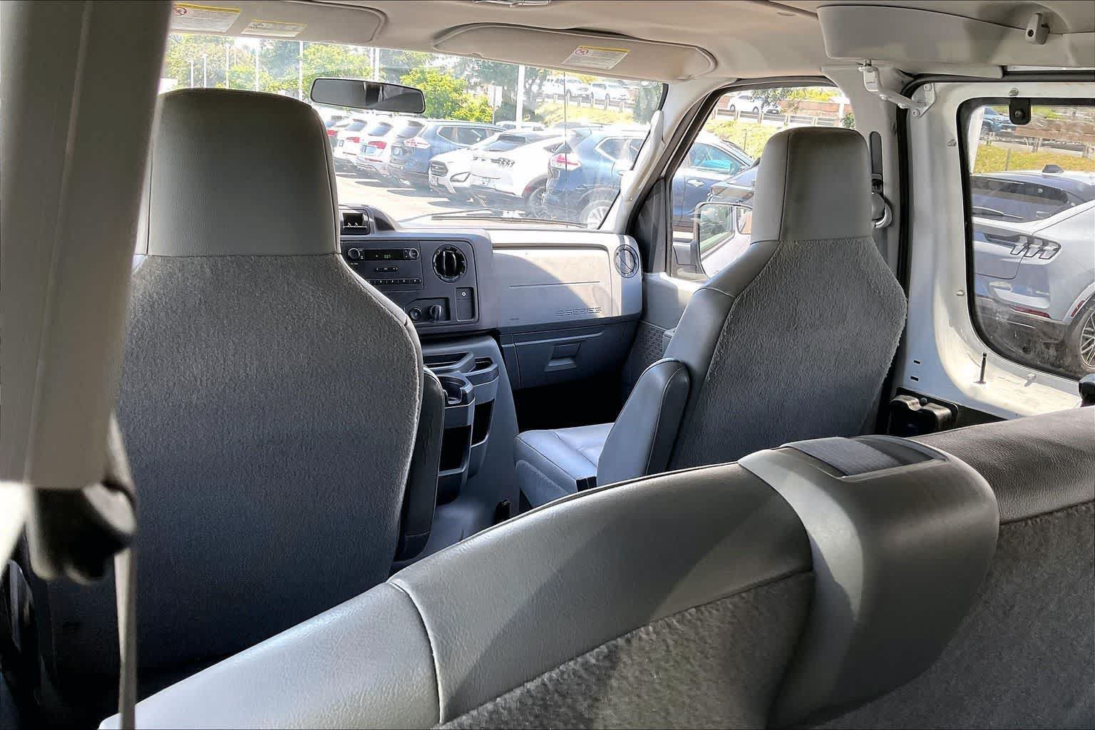 Used 2014 Ford E-350 and Econoline 350 XL w/ Power Windows & Locks Group RWD image 12