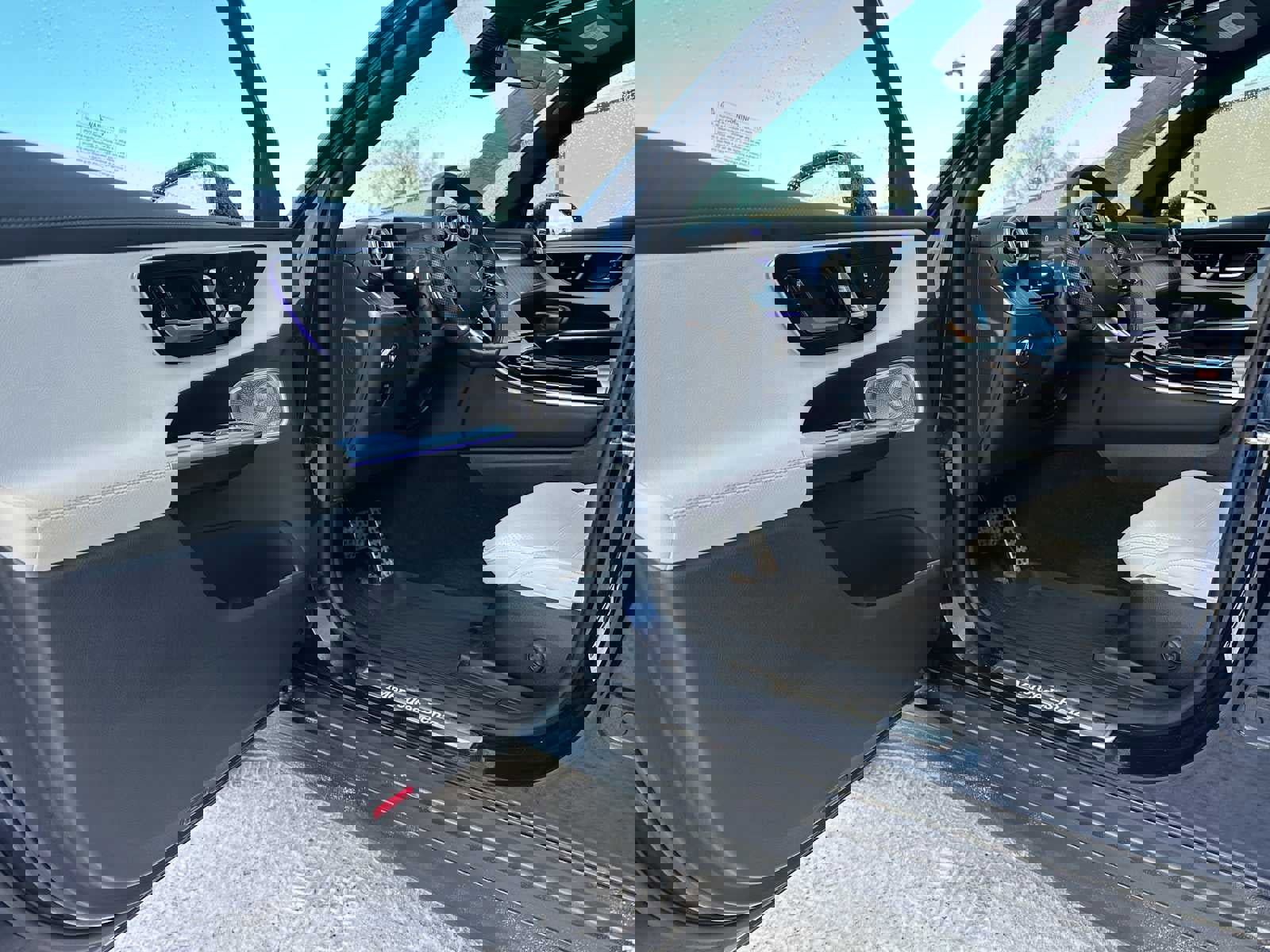 Used 2023 Mercedes-Benz GLC 300 4MATIC image 19