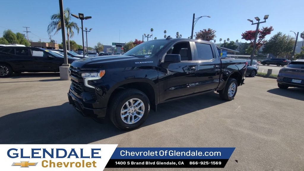 Used 2026 Chevrolet Silverado 1500 RST RWD image 4